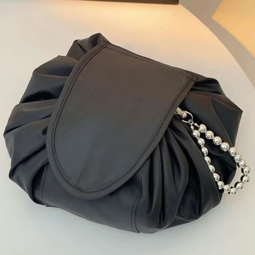 Make up bag 😎